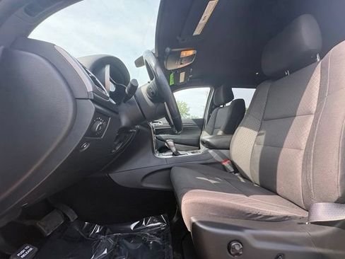 Used 2020 Jeep Grand Cherokee Laredo w/ Security & Convenience Group AWD/4WD image 18