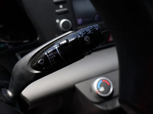 Used 2022 Hyundai Elantra SE FWD image 30