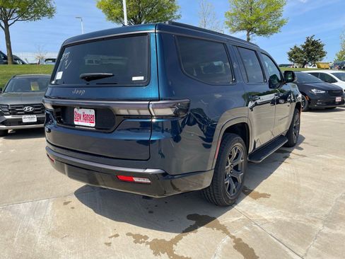 New 2026 Jeep Grand Wagoneer Limited AWD/4WD image 5