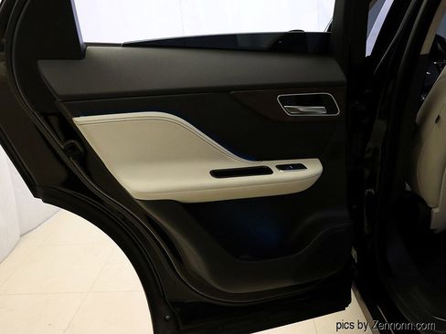 Used 2020 Jaguar F-PACE S image 28