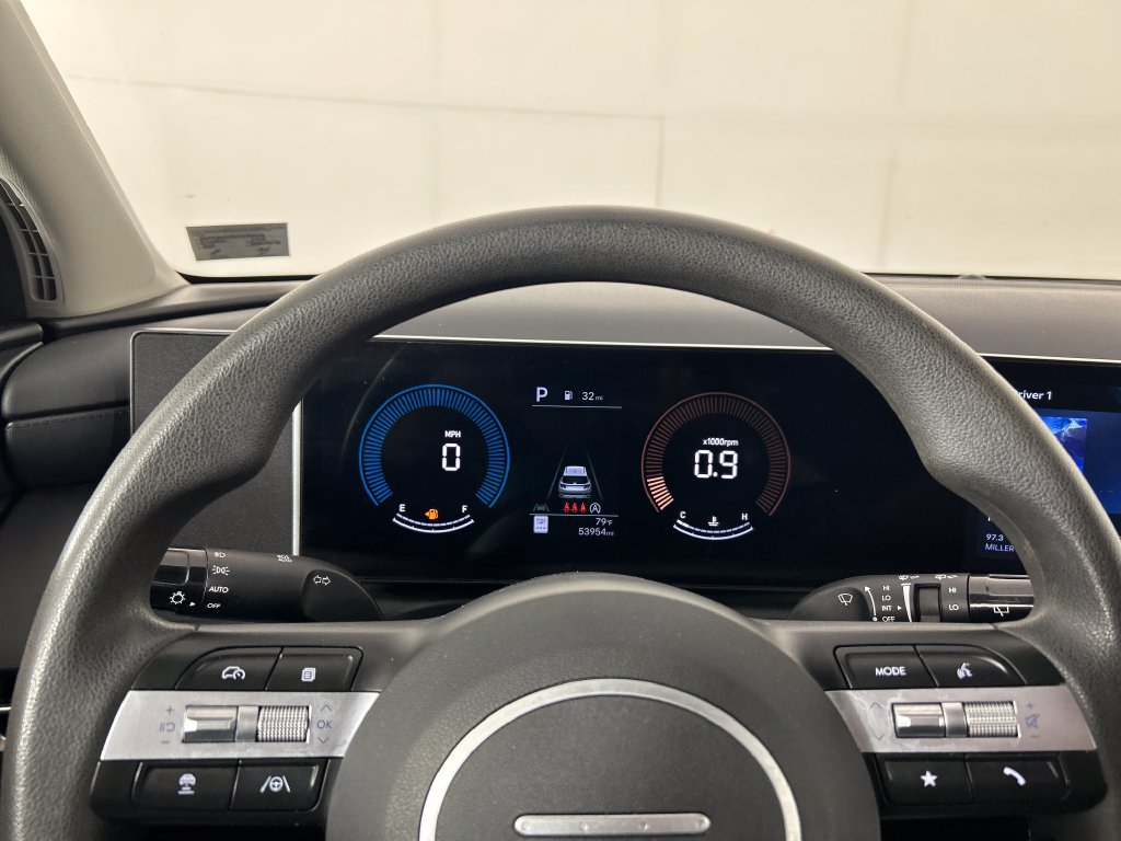 Used 2025 Hyundai Tucson SEL FWD image 13