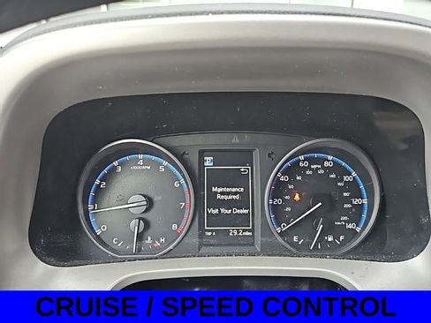 Used 2017 Toyota RAV4 LE image 10