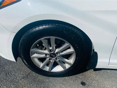 Used 2015 Hyundai Sonata SE image 32