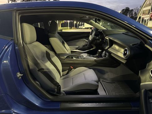 Used 2019 Chevrolet Camaro LT w/ RS Package image 31
