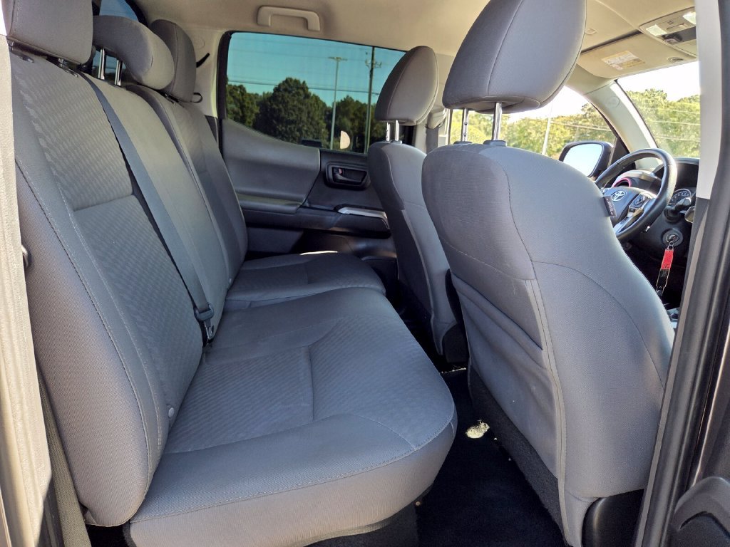 Used 2021 Toyota Tacoma SR5 RWD image 14