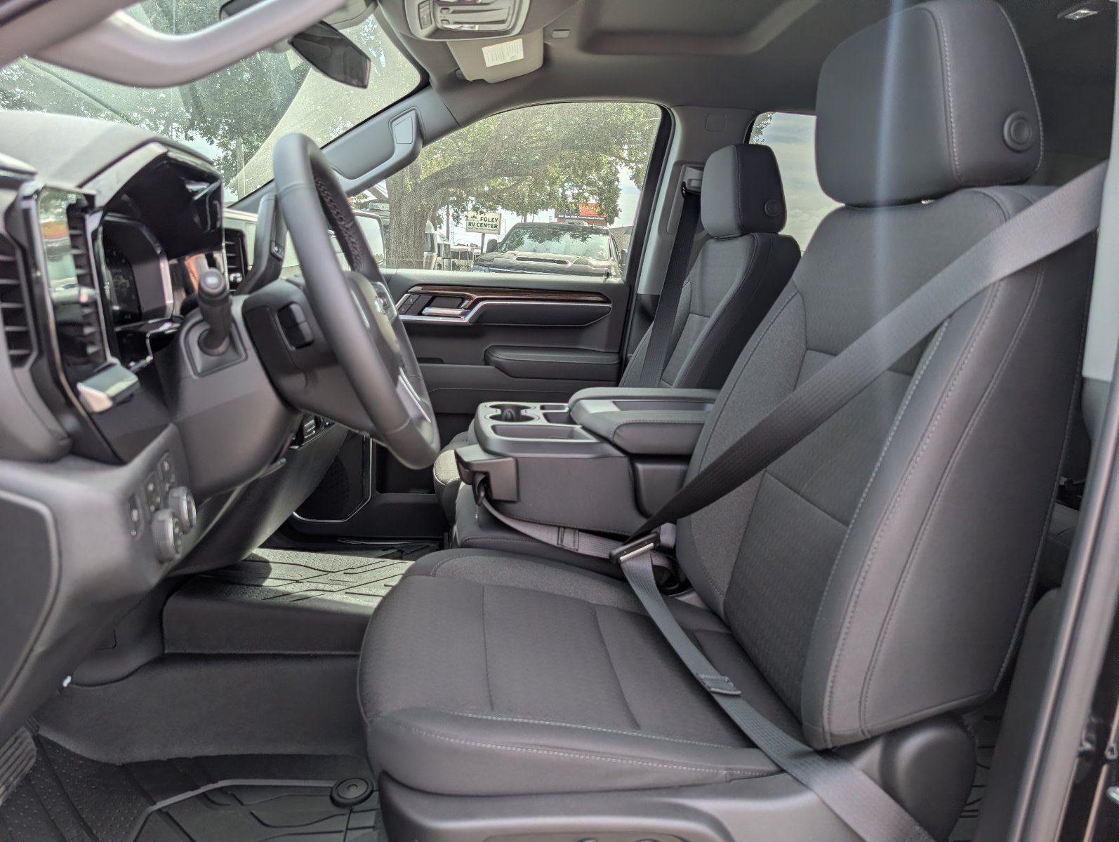 New 2026 Chevrolet Silverado 1500 RST w/ LPO, Liner Protection Package AWD/4WD image 13