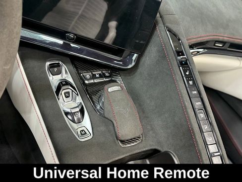 Used 2023 Chevrolet Corvette Stingray Premium Conv w/ Z51 Performance Package image 13