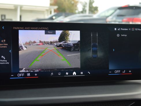 Used 2025 BMW 230i Coupe w/ M Sport Package image 20