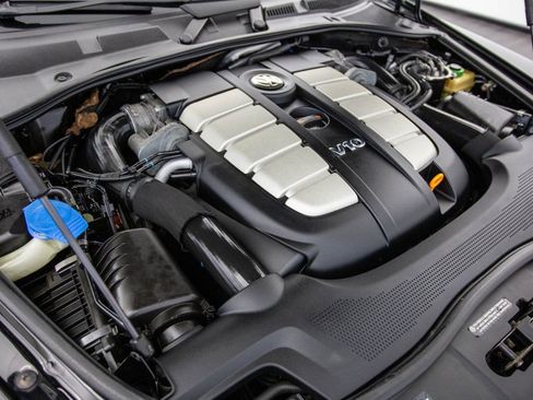 Used 2008 Volkswagen Touareg V10 TDI image 48