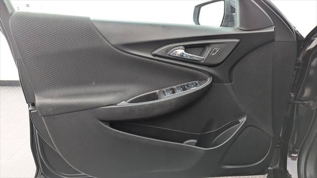 Used 2023 Chevrolet Malibu LT FWD image 13