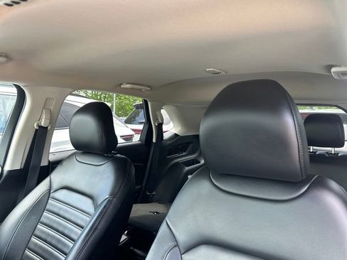 Used 2019 Ford Edge SEL w/ Equipment Group 201A AWD/4WD image 19