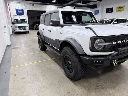 Used 2024 Ford Bronco Wildtrak AWD/4WD image 17