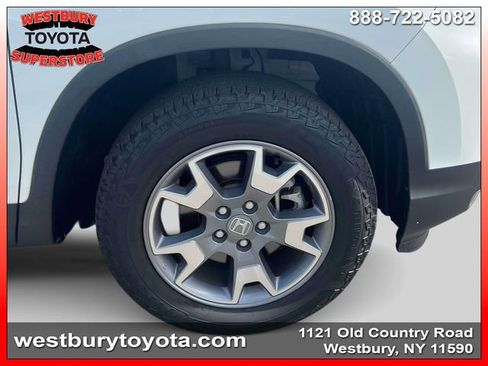 Used 2023 Honda Passport TrailSport image 14