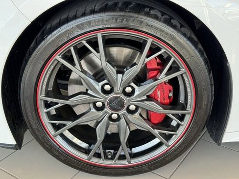 Used 2023 Chevrolet Corvette Stingray Premium Cpe w/ 3LT image 19