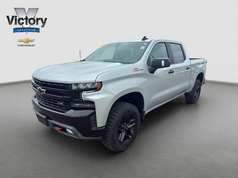 Used 2021 Chevrolet Silverado 1500 LT Trail Boss w/ Convenience Package II AWD/4WD image 3