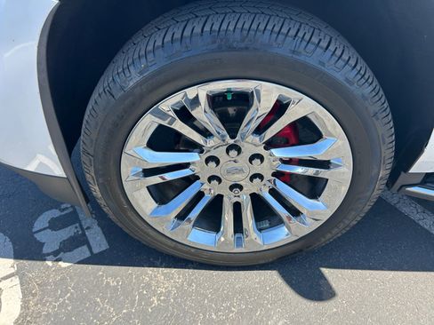 Used 2020 Cadillac Escalade Luxury w/ LPO, Radiant Package AWD/4WD image 26
