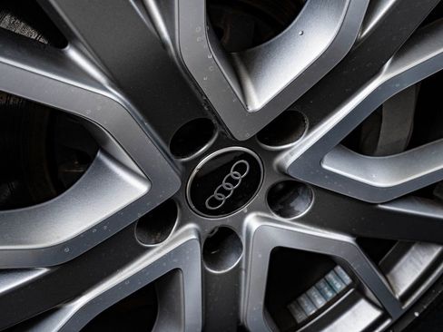 Used 2022 Audi A6 Premium Plus w/ Premium Plus Package image 8