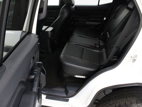 Used 2025 Toyota 4Runner TRD Off-Road Premium w/ Tow Technology Package AWD/4WD image 29