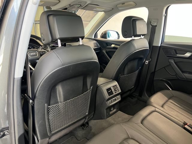 Used 2020 Audi Q5 e Premium w/ Convenience Package AWD/4WD image 31