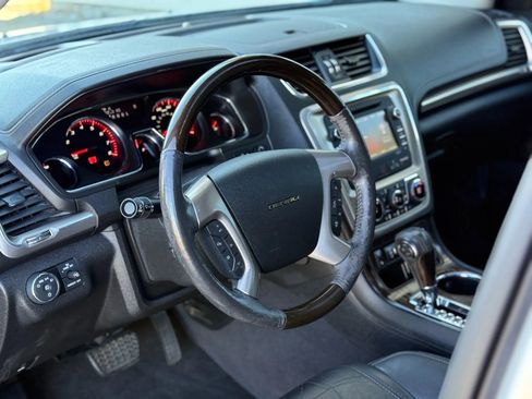 Used 2015 GMC Acadia Denali image 10