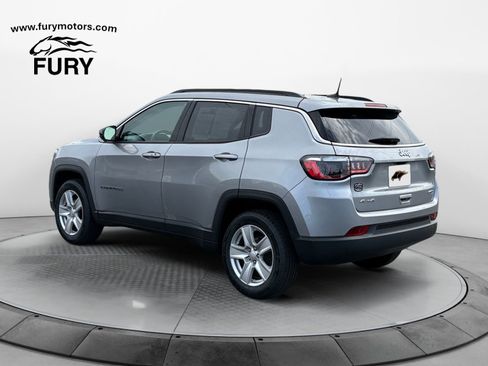 Used 2022 Jeep Compass Latitude w/ Convenience Group AWD/4WD image 5