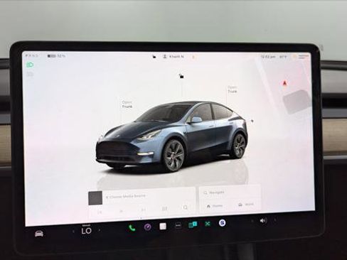 Used 2025 Tesla Model Y Long Range image 23