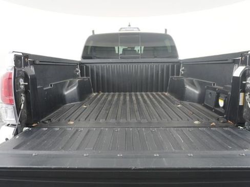 Used 2021 Toyota Tacoma TRD Off-Road w/ TRD Premium Off Road Package image 37