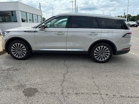 Used 2022 Lincoln Aviator Reserve w/ Elements Package Plus AWD/4WD image 4