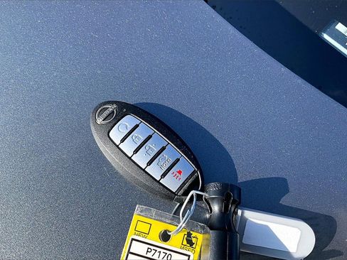 Used 2023 Nissan Altima 2.5 S image 11