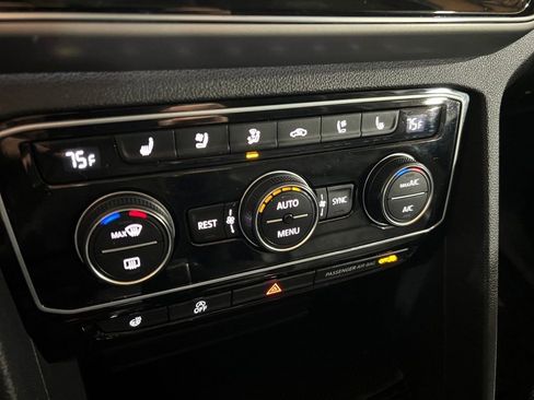 Used 2018 Volkswagen Atlas SEL Premium image 35