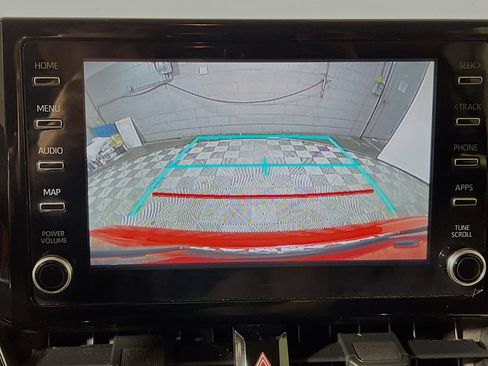 Used 2020 Toyota Corolla LE image 26