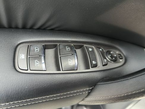 Used 2017 Nissan Armada Platinum w/ Captain Seat Package AWD/4WD image 33