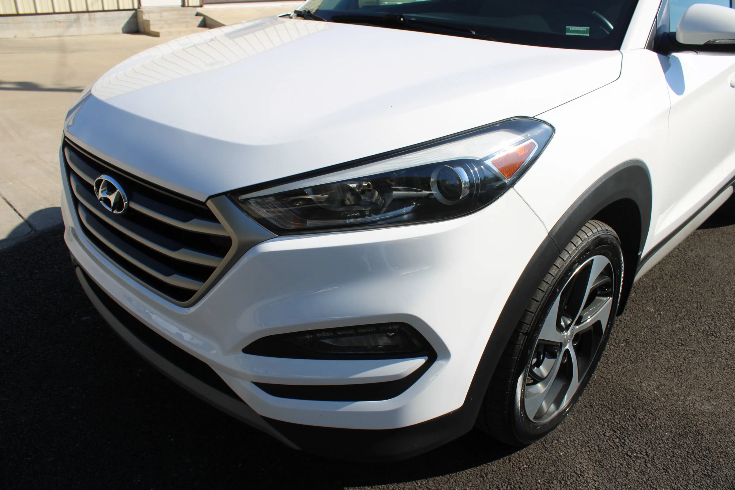 Used 2018 Hyundai Tucson Value FWD image 3