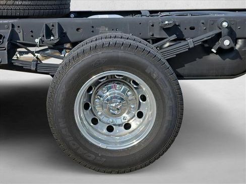 New 2025 RAM 3500 Tradesman w/ Chrome Appearance Group RWD image 9