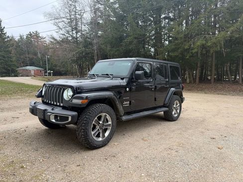 Used 2019 Jeep Wrangler Unlimited Sahara AWD/4WD image 1