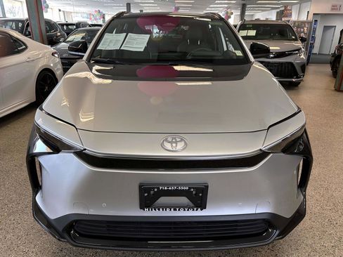 Certified 2025 Toyota bZ4X FWD image 7