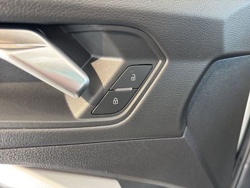 Used 2023 Audi Q3 2.0T Premium image 19