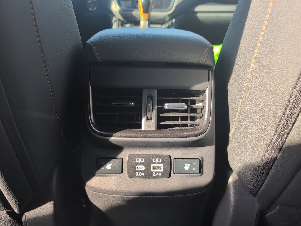 Used 2025 Subaru Outback Wilderness AWD/4WD image 10