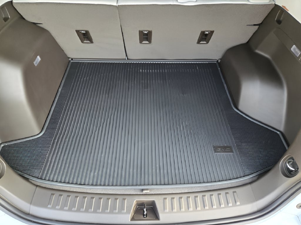 New 2027 GMC Terrain Denali w/ LPO, Floor Liner Package AWD/4WD image 23