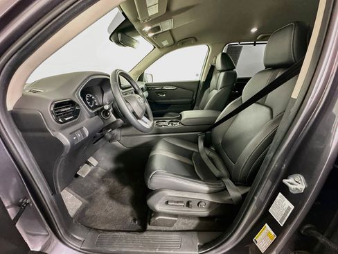 Used 2025 Honda Pilot EX-L image 13