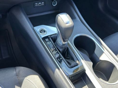 Used 2022 Nissan Altima 2.5 SV image 23