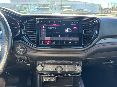Used 2024 Dodge Durango GT image 19