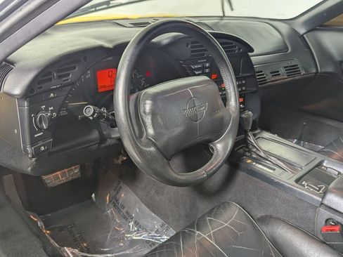 Used 1996 Chevrolet Corvette Coupe image 12