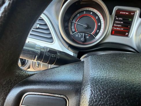 Used 2012 Dodge Journey SXT w/ Flexible Seating Group FWD image 21