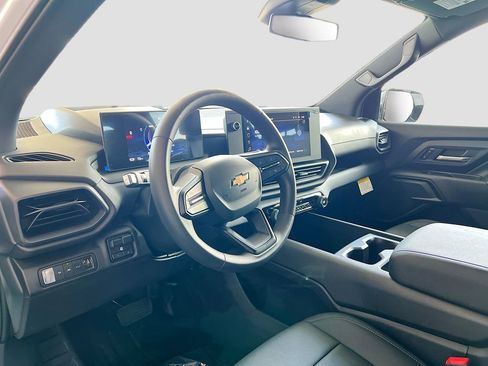 Used 2024 Chevrolet Silverado EV W/T AWD/4WD image 8