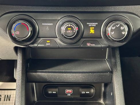 Used 2023 Kia Forte LXS w/ LXS Technology Package FWD image 17
