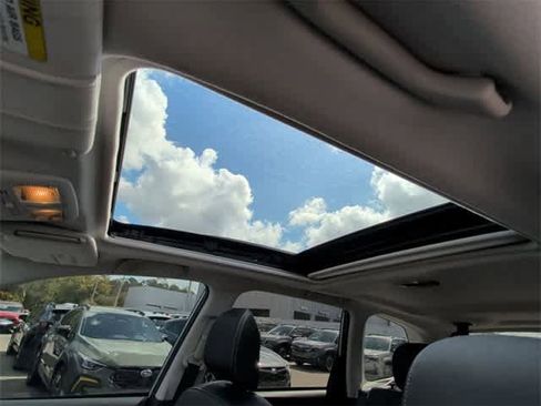 Used 2015 Subaru Forester 2.5i Limited image 17