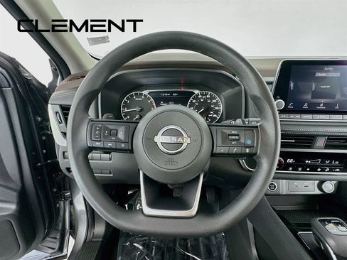 Used 2023 Nissan Rogue SV AWD/4WD image 15