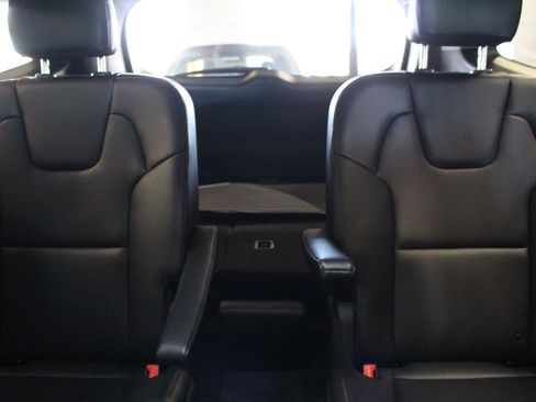 Used 2025 Kia Telluride S image 30