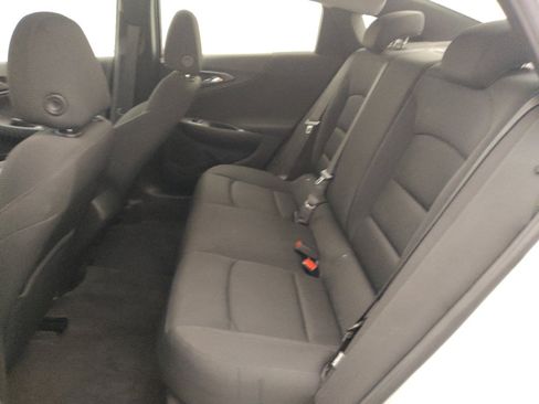 Used 2021 Chevrolet Malibu LS FWD image 18